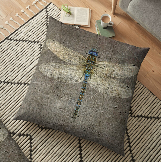  Dragonfly on Distressed Gray Background front on rug