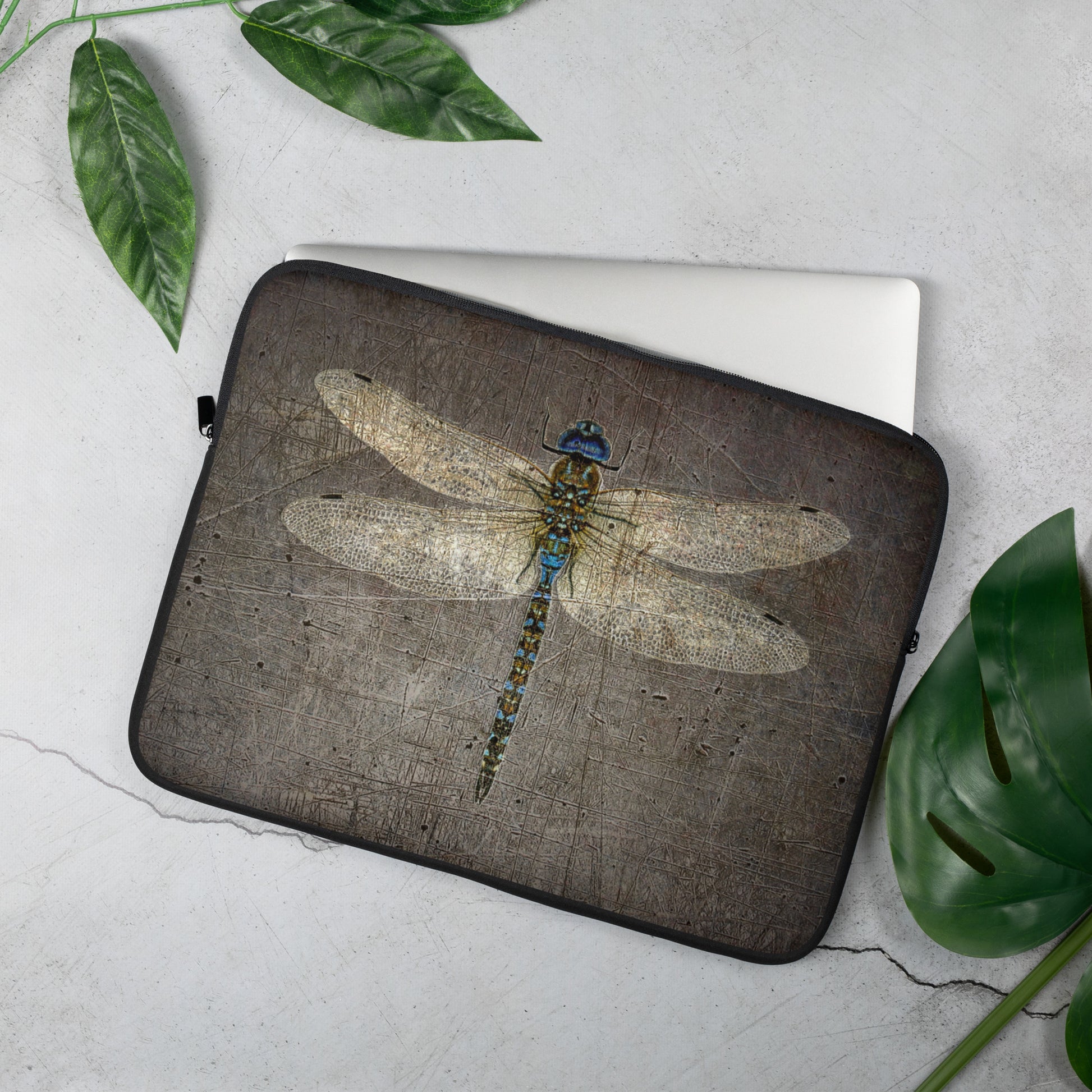 Dragonfly on Distressed Grey Background Laptop, Computer and MacBook Sleeve 15 inches